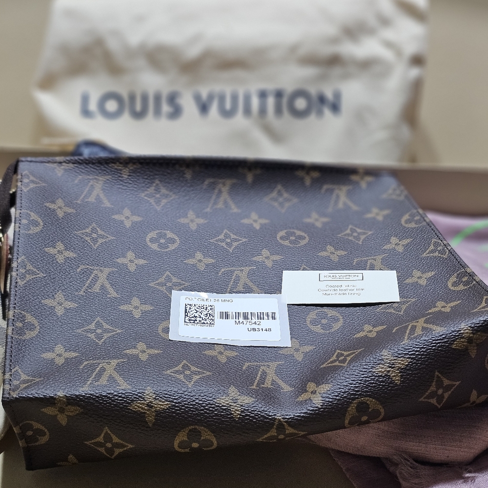 Brand new Louis Vuitton Toiletry 26